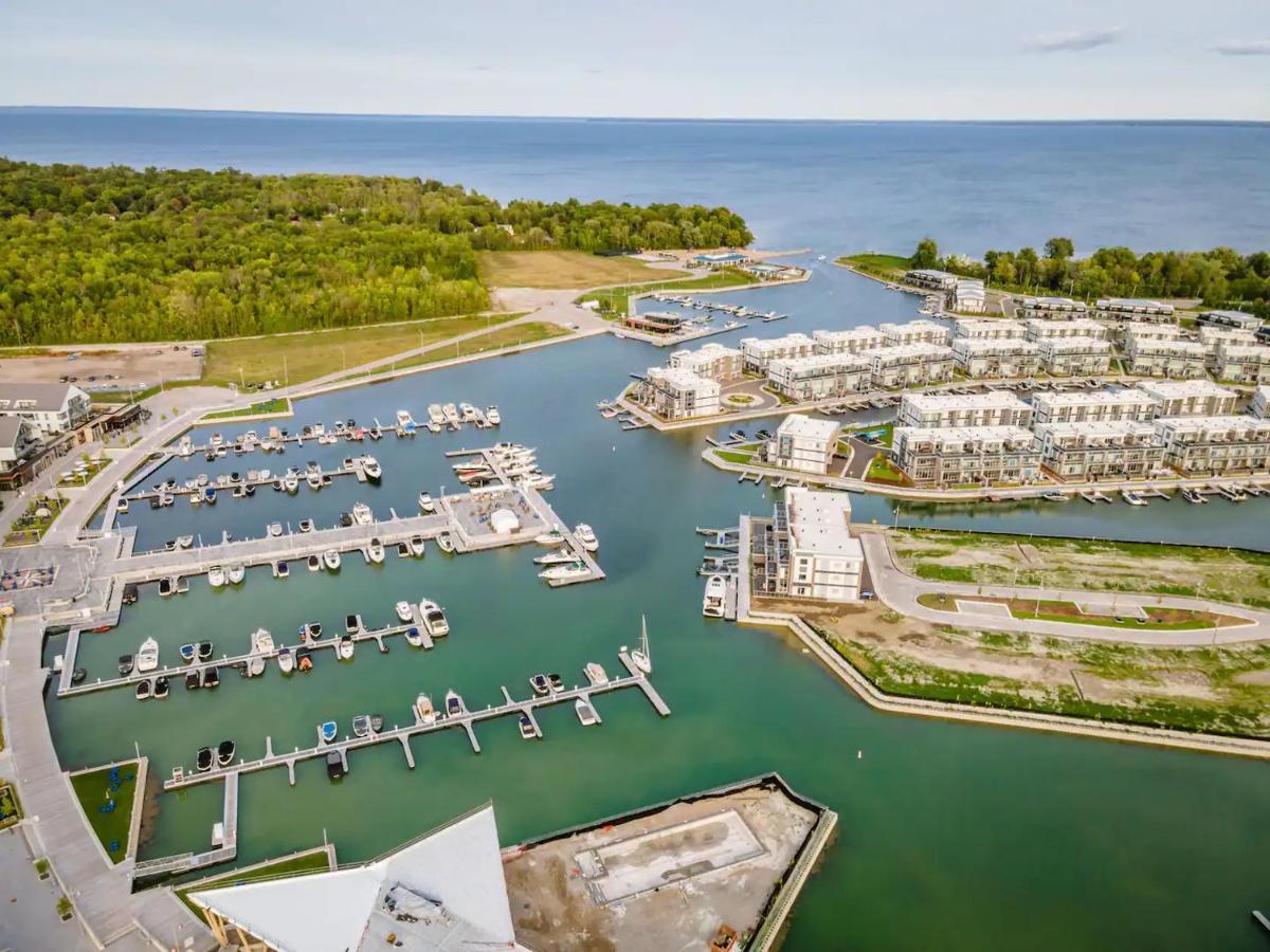 Pet Friendly Condos At Friday Harbour Innisfil Екстер'єр фото