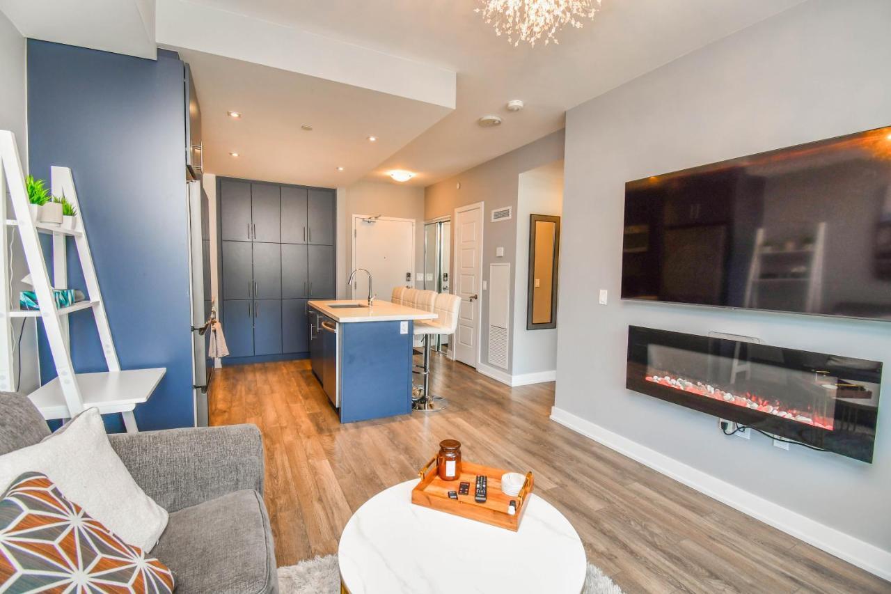 Pet Friendly Condos At Friday Harbour Innisfil Екстер'єр фото